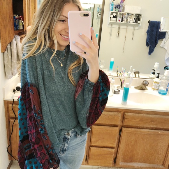 Free People Sweaters - Free people Sweater/ Shirt